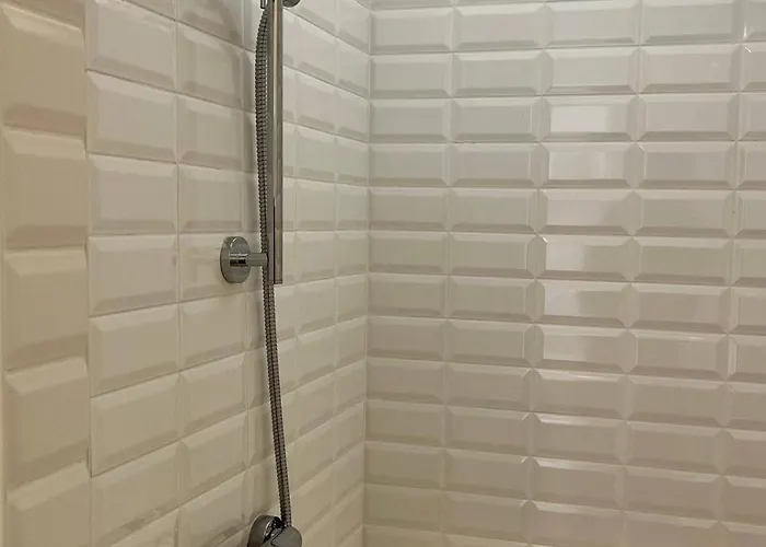 Clérigos Cinema Pensión Oporto