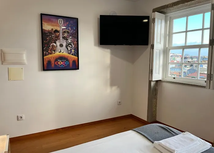 Clérigos Cinema 3* Oporto