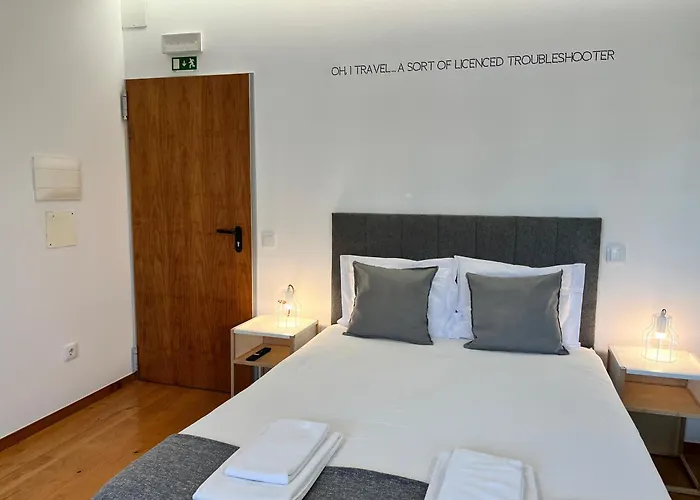 Clérigos Cinema 3* Oporto