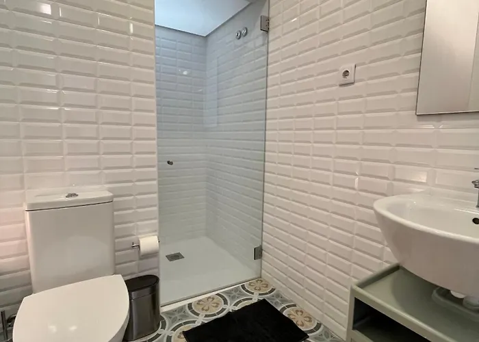 Clérigos Cinema 3* Oporto