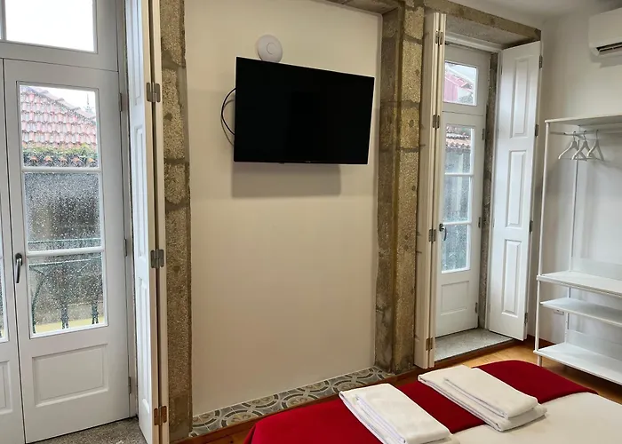 بيت ضيافة Clerigos Cinema بورتو