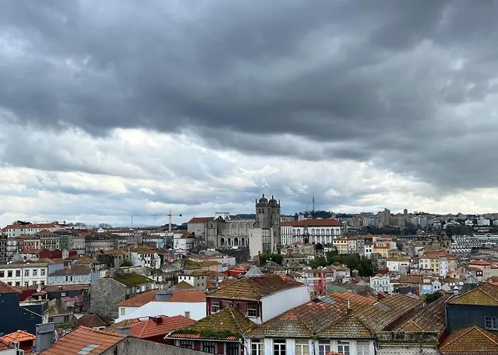 Clerigos Cinema بيت ضيافة 3*